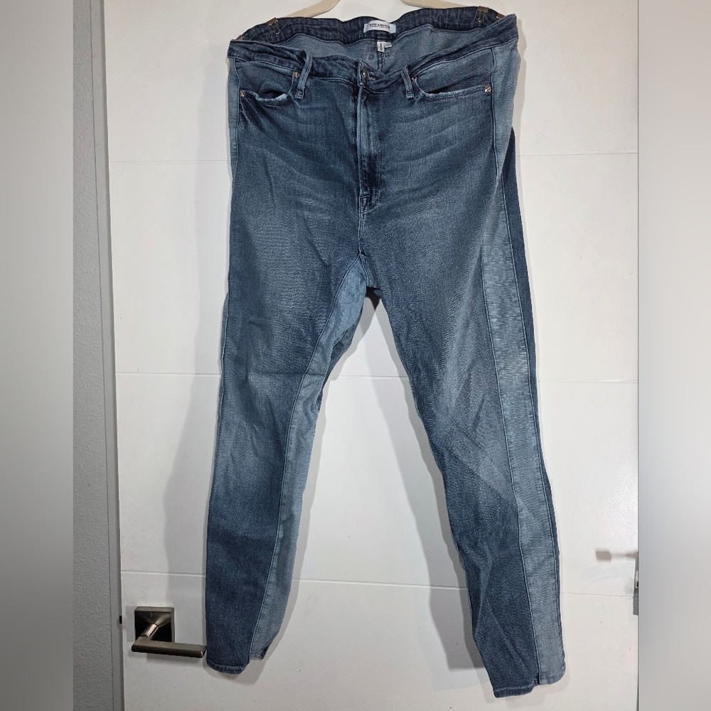 Good American Classic Blue Jeans